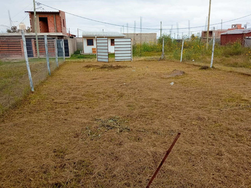 Imagen 4 de 5 de Terreno En Venta 180m2 En Alto Comedero