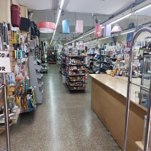 Venta De Local Mas Viviendas Mejor Ubicación Paternal