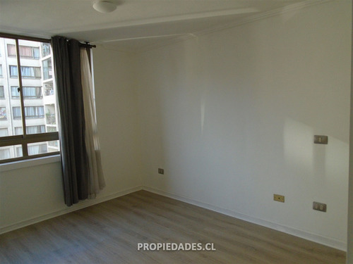 Departamento En Venta De 1 Dorm. En Santiago