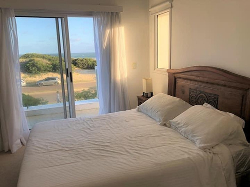 Alquiler Temporada Alta 2023/24! Hermosa Casa Frente Al Mar En Zona De Montoya Con 5 Dormitorios Y Piscina!!