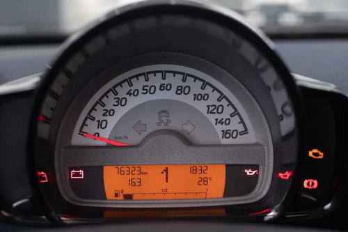 Imagem 6 de 15 de Smart Fortwo Coupe Passion 1.0t 84cv (teto Cristal) Aut./201