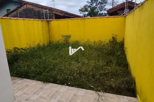Imagem 8 de 10 de Casa Com Espaço Para Piscina Sendo Lado Praia Em Itanhaém
