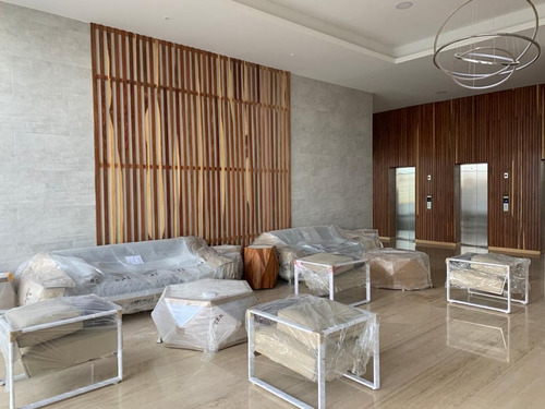 Local En Venta Torre Titanium Queretaro