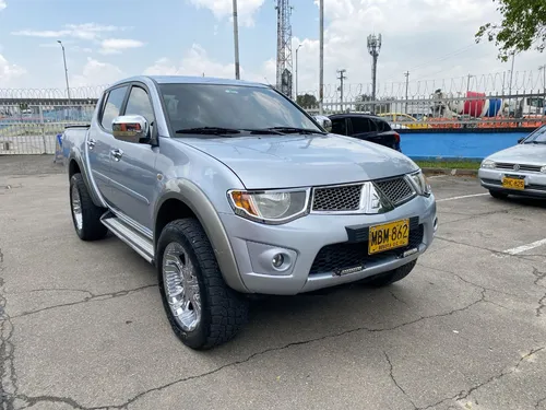 Mitsubishi L200 Sportero 3.2 Superlujo Mt