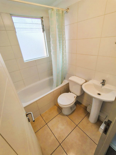 Casa En Venta De 3 Dormitorios 3 Baños En Puente Alto
