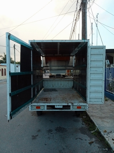 Imagen 10 de 11 de Dinamo Super Heavy Cab
