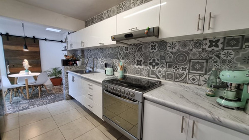 Casa En Venta En Cluster Privado Con Mejoras