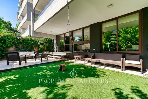 Departamento En Venta Con Jardín Y Amplio Subterrá...