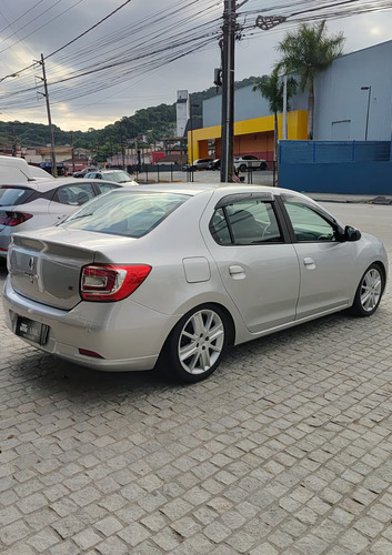 Renault Logan 1.6 Expression Hi-power 4p