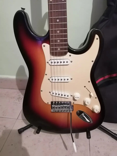 Guitarra Electrica Maxtone | MercadoLibre