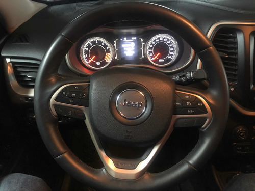 Jeep Cherokee 2015 3.2 Longitude Plus