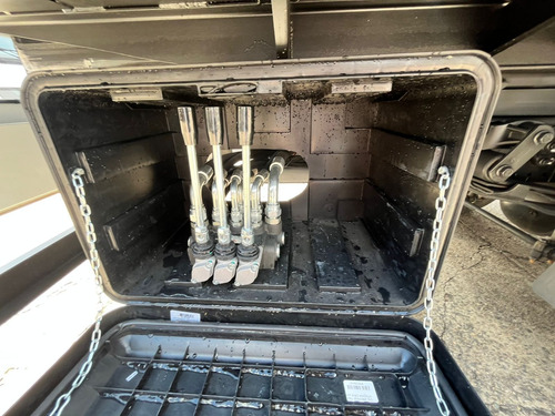 Vw 11180 2021 Com Plataforma Guincho 2025 Sem Uso