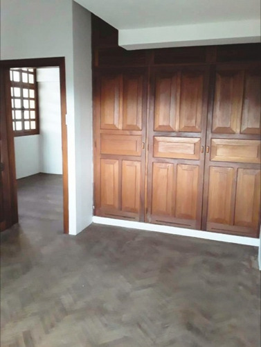 Imagen 6 de 12 de Casa En Urb Pirineos