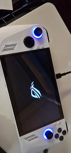 Asus Rog Ally Con Caja De Transporte Blanco (Usado)