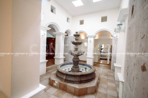 Casa En Venta En Residencial San Francisco, Chihuahua Chih.