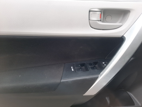 Imagen 11 de 20 de Toyota Corolla 2017 1.8 Xei Mt 140cv