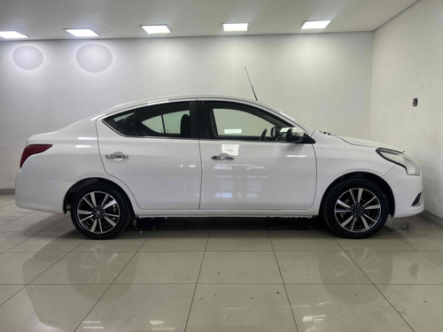 Nissan Versa 1.6 16V FLEX SL 4P XTRONIC