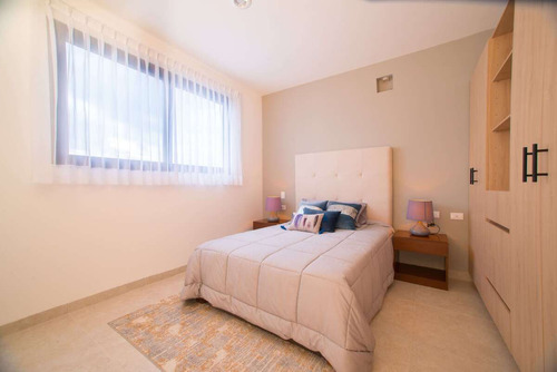 Casa En Venta En El Condado, Terreno 155 M2, Family Room O 4ta Recámara, Premium