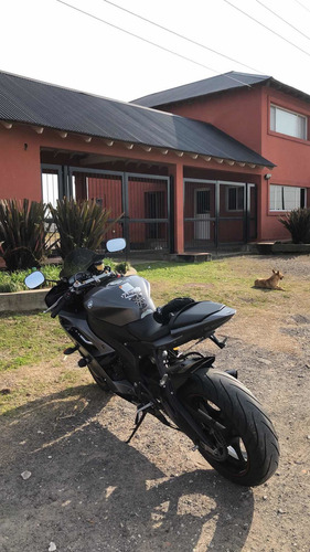 Yamaha R6