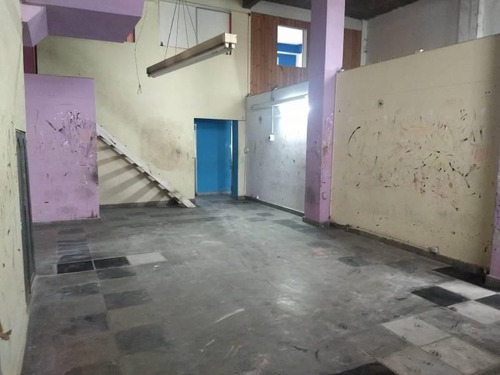 Imagen 2 de 12 de Galpón En Venta Sobre Carlos Casares