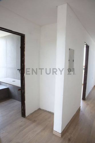 Venta De Casa En El Quimilar, City Bell