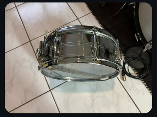 Tambor Slingerland Gene Krupa Sound King 70s 14x5,5 Ludwig Plateado (Usado)