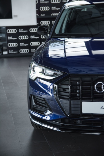 Audi Q3 Black Line