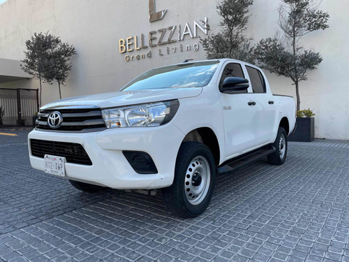 Imagen 11 de 15 de Toyota Hilux 2018 2.7 Cabina Doble Mt
