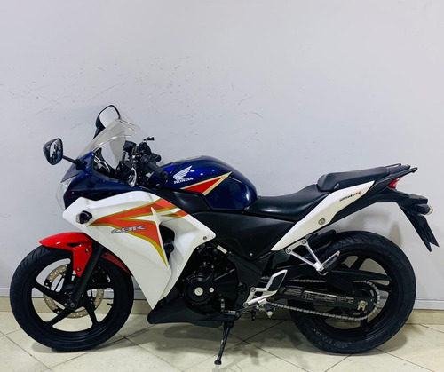 Imagem 6 de 6 de Honda Cbr 250