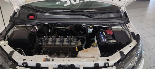 Imagem 10 de 10 de Chevrolet Onix Onix 1.0 Mpfi Joy 8v Flex 4p Manual