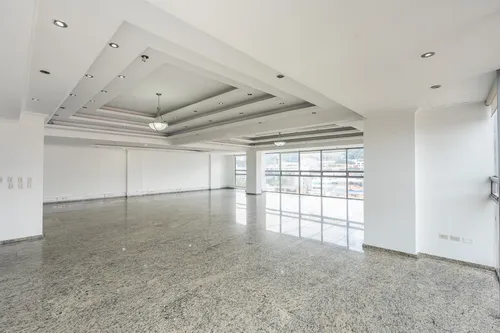 Edificio En Arriendo/venta En Chico Norte. Cod A1094082