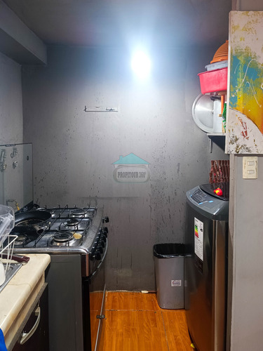 Vendo Departamento Living Amplio Y 2 Dormitorios, La Farfana