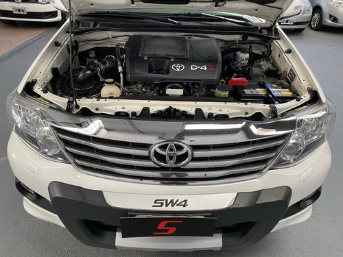 Toyota Sw4 3.0 Tdi 4x4 Srv At Cuero 7 Asientos 2013