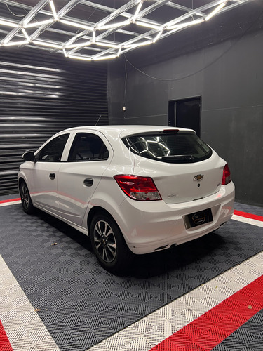 Chevrolet Onix 1.4 Joy Ls 98cv