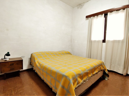 Imagen 21 de 30 de Casa 4 Amb Parque Cochera En Venta En La Tablada