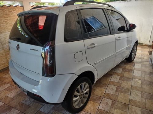 Imagem 7 de 9 de Fiat Idea 2013 1.4 Attractive Flex 5p