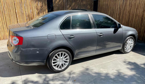 Volkswagen Vento 2.0 T Fsi Elegance Dsg 2011
