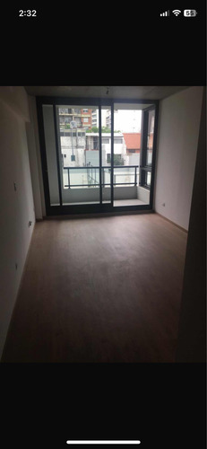 Alquiler Departamento 2 Amb 50m2 Con Balcón Y Cochera
