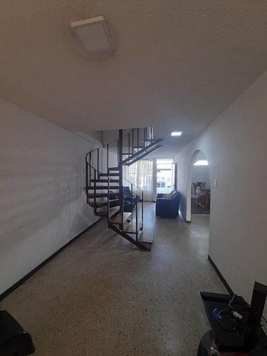 Imagen 4 de 14 de Venta De Casa, Ubicada En Altos De Paramillo. Adlz