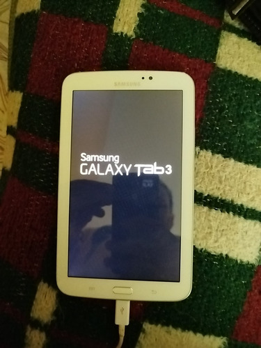 Tablet Galaxy Tap 3 Sin Cargador A Revisar Rende Y Se Apaga Blanco (Usado)