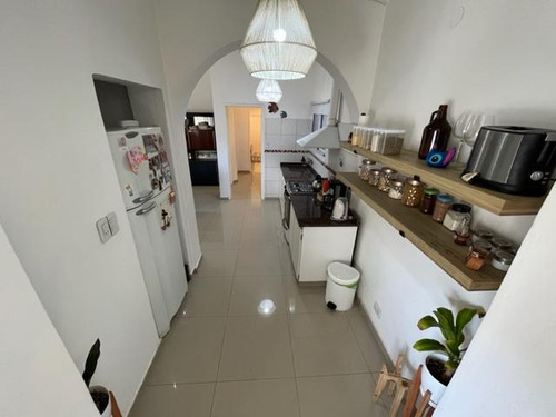 Casa En Claypole Con Hermoso Parque
