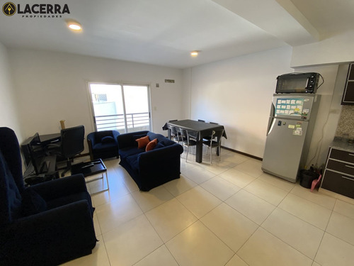 Imagen 4 de 18 de Hermoso Semipiso En Villa Ballester Centro!