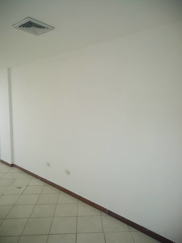 Imagen 7 de 8 de Lemif-015 Oficina En Venta Penélope Yañez