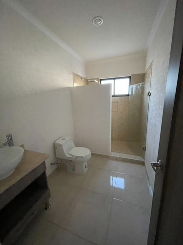 Imagen 18 de 25 de Renta Casa En El Refugio En Privada Con Alberca