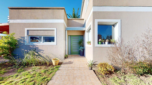 Imagen 24 de 30 de Casa En Venta 4 Dormitorios En Gonnet - La Plata