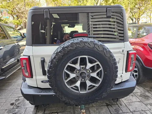 Ford Bronco BADLANDS V6