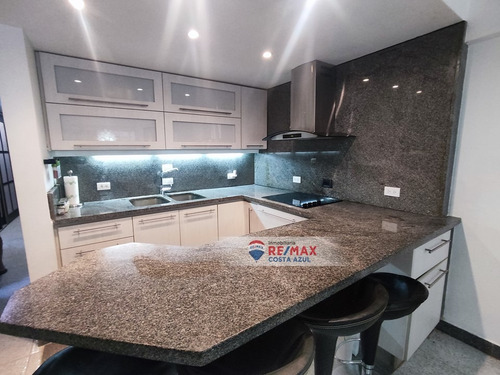 En Venta Hermoso Y Cómodo Apartamento En Residencias Ancorage Tucacas.