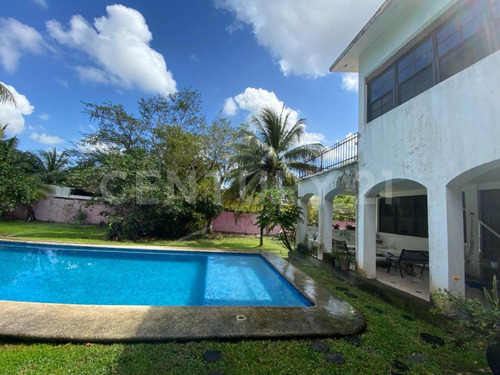 Casa En Venta En Opoertunidad En La Colonia Doctores En Cancún