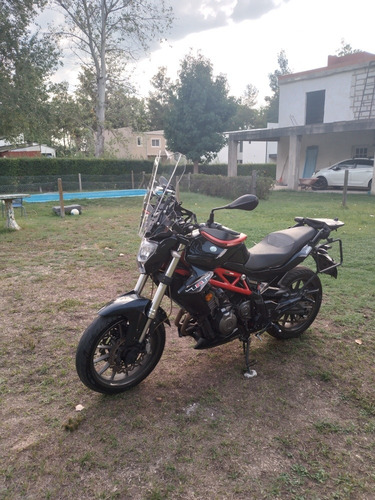 Imagen 4 de 19 de Benelli Tnt 300
