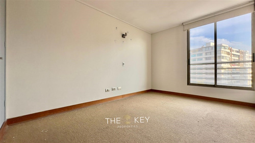 Departamento En Venta De 4 Dorm. En Vitacura